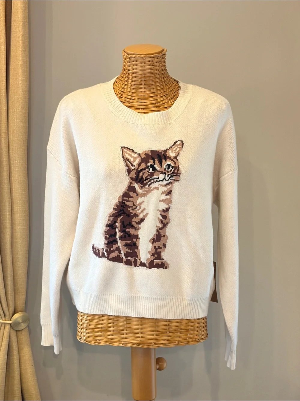 Cream Knit Sweater with Brown Tabby Cat Motif - M/L. Dreamers by debut